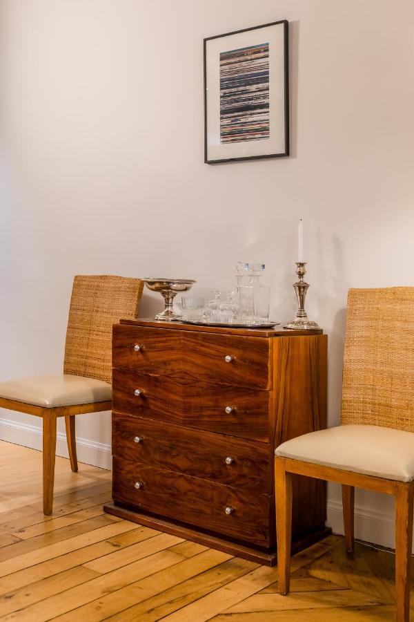 Veeve - Pompidou Hideaway Apartment ปารีส ภายนอก รูปภาพ